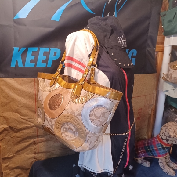 Coach carly tote - Picture 7 of 10